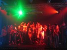 Schüler tanzen auf der Bühne